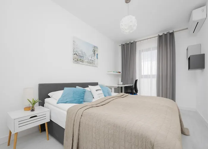 Burakowska 16 Apartament Z Balkonem I Parkingiem Warszawska Wola By Noclegi Renters