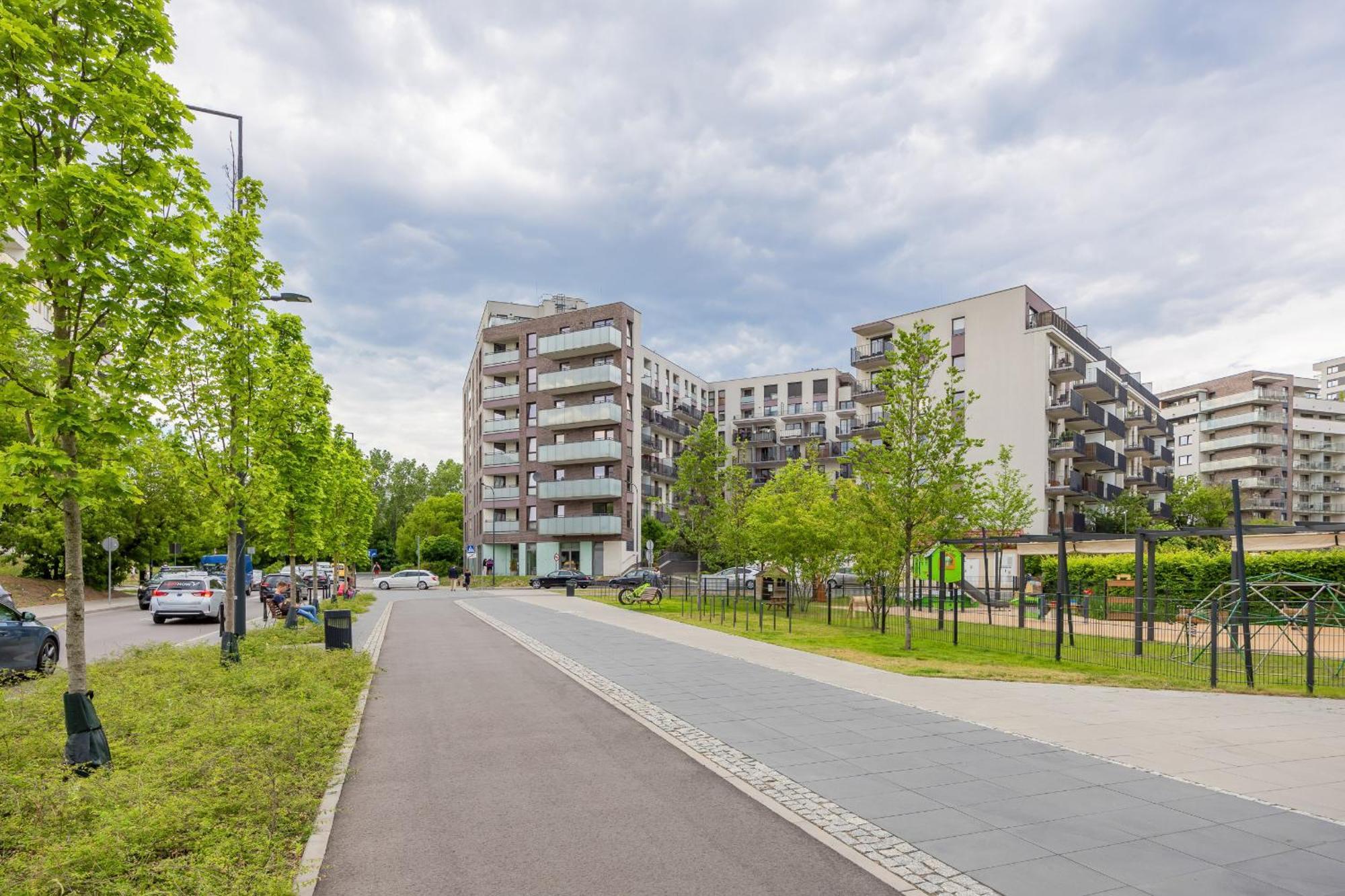 Apartment Burakowska 16 Z Balkonem I Parkingiem Warszawska Wola By Renters